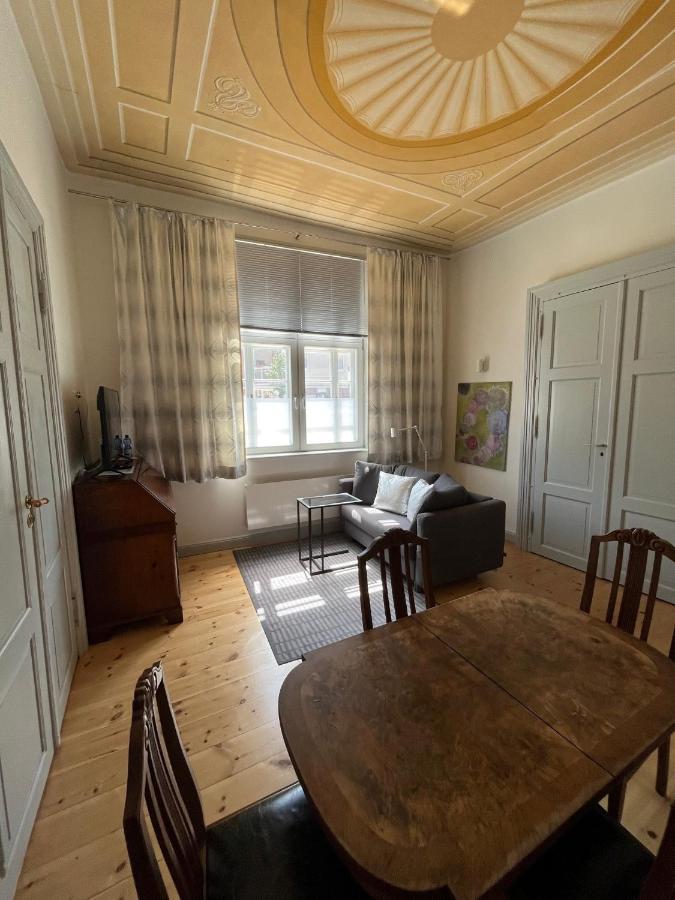 Ferienwohnung - Schweriner Altstadt - Fewo 9 ชเวียรีน ภายนอก รูปภาพ
